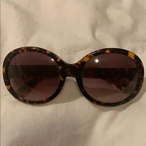 Juicy Couture Brown Tortoise Round Sunglasses